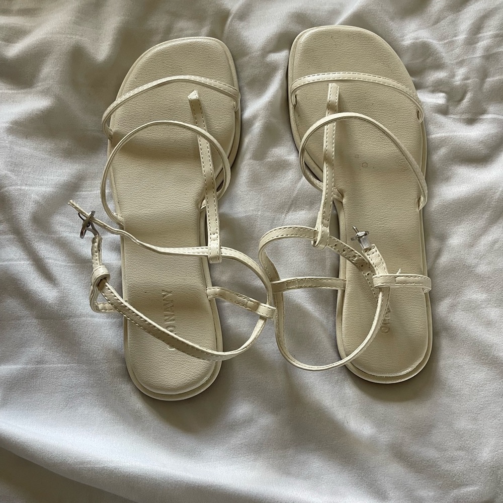 Old Navy Ivory Strappy Sandals